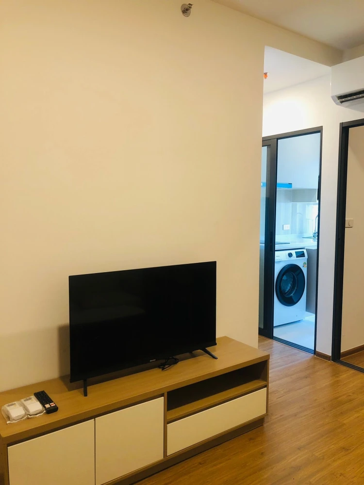 For rent: The Livin Ramkhamhaeng, 1 bedroom, 19th floor, fully furnished, city view. Book now!
