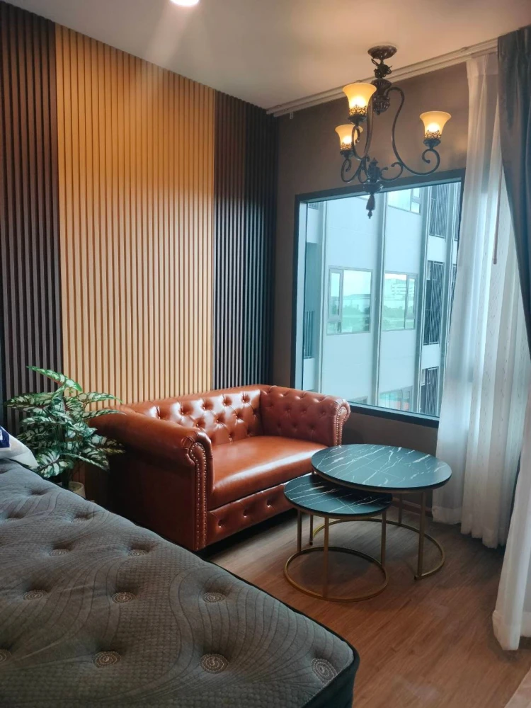 For rent: The Livin Ramkhamhaeng, 10th floor, pool view, fully furnished, nice to live in, reserve now!