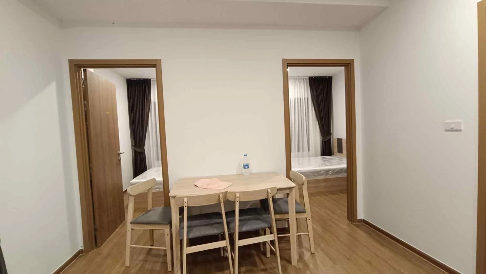 For rent: The Livin Ramkhamhaeng, corner room with privacy, city view, not blocked, comes with complete furniture, don't miss it.