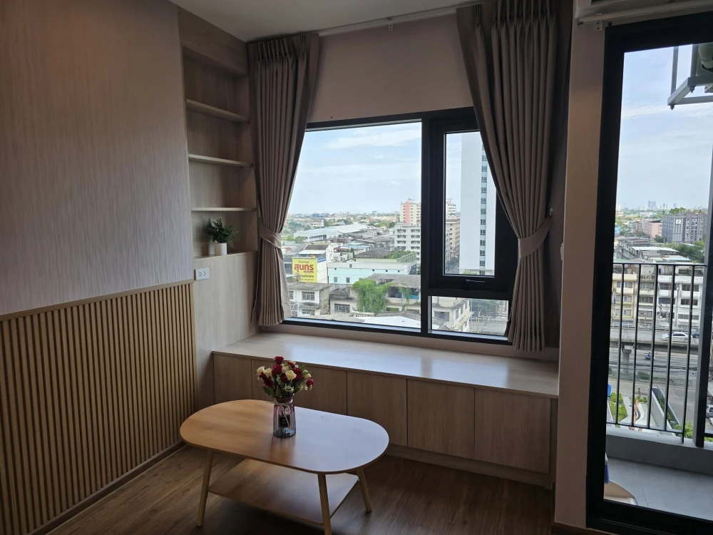For rent: The Livin Ramkhamhaeng Studio room, fully furnished with appliances. Just bring your bags and move in.