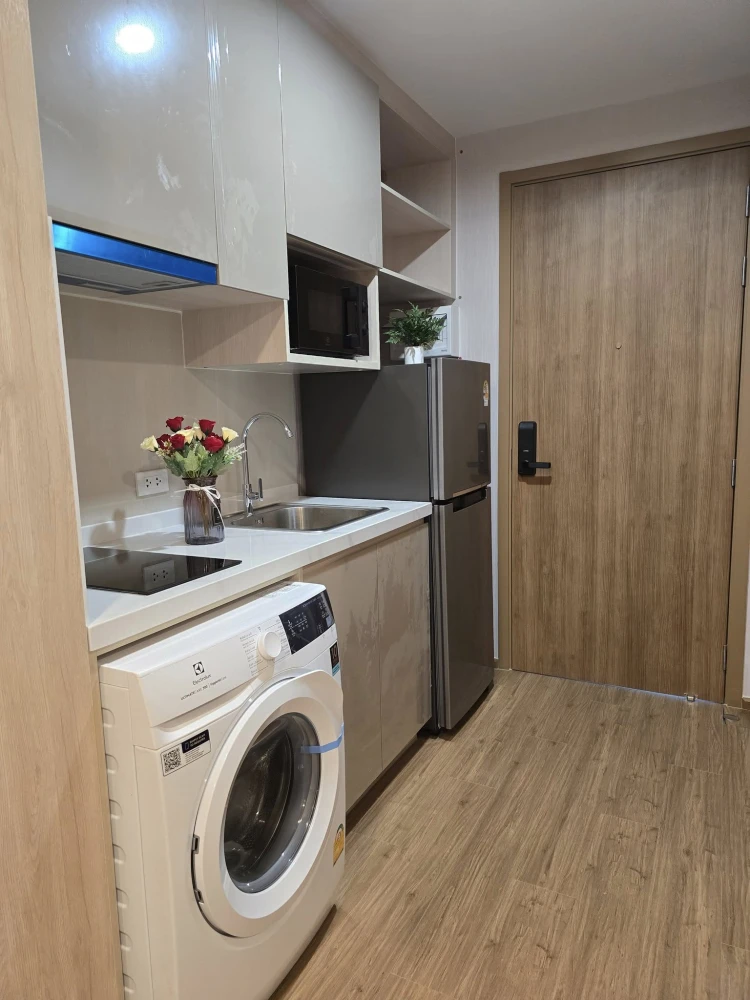 For rent: The Livin Ramkhamhaeng Studio room, fully furnished with appliances. Just bring your bags and move in.