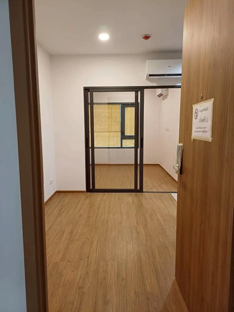 For rent: The Livin Ramkhamhaeng, unfurnished unit, fully furnished. Don't miss out!