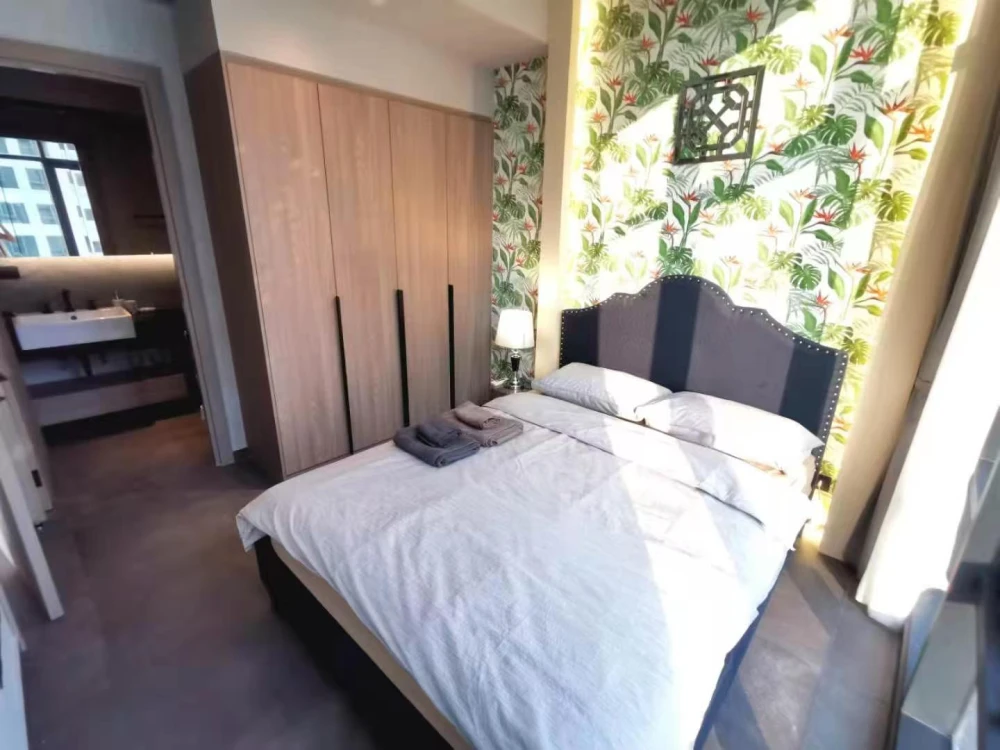 ให้เช่า The Lofts Asoke 1 ห้องนอน ติดวอลเปเปอร์อย่างดี ตกแต่งครบครัน ดีแบบนี้จะรออะไร
