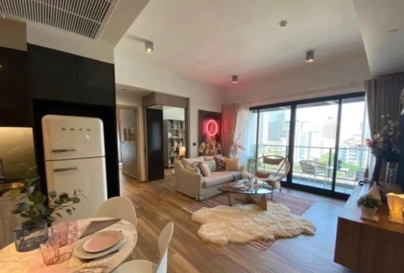 2-bedroom unit for rent at The Lofts Asoke, fully furnished. Book now!