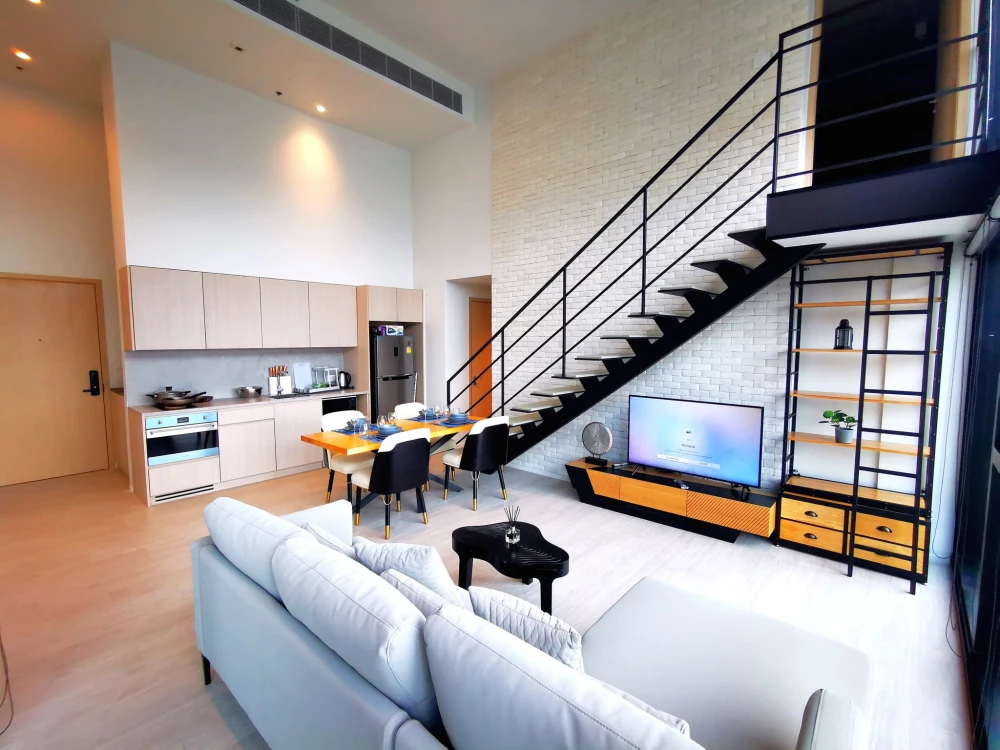For rent: The Lofts Silom, high floor, fully furnished, reserve now!