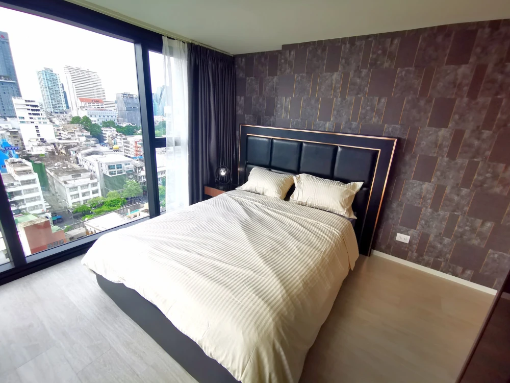 For rent: The Lofts Silom, high floor, fully furnished, reserve now!