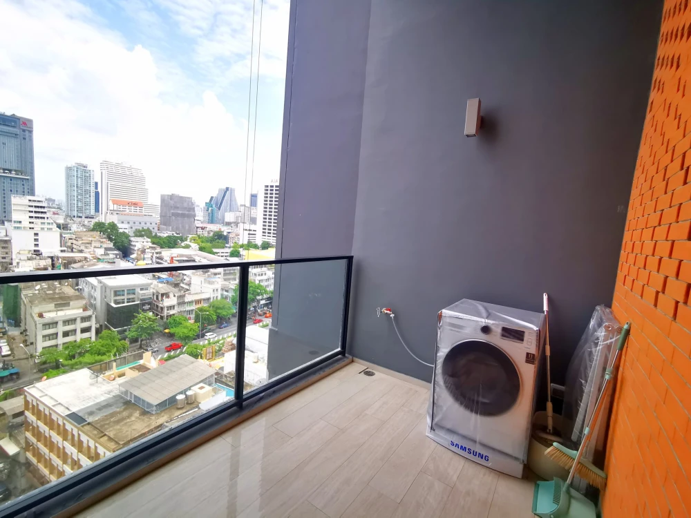 For rent: The Lofts Silom, high floor, fully furnished, reserve now!