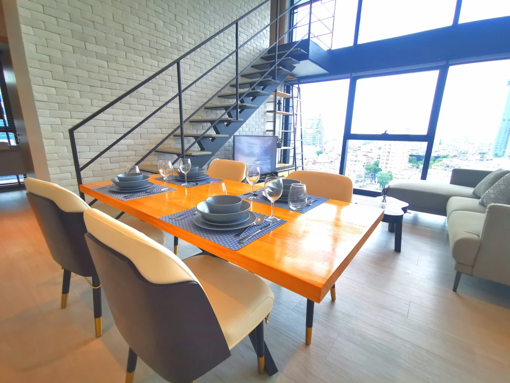 For rent: The Lofts Silom, high floor, fully furnished, reserve now!