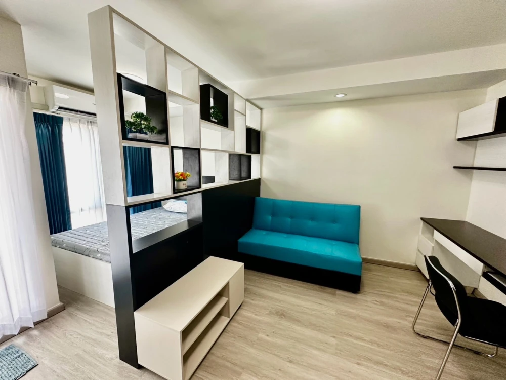 For rent: The Log 3 Sukhumvit 101/1, 8th floor, fully furnished, very livable. Book now! (Quickly!)