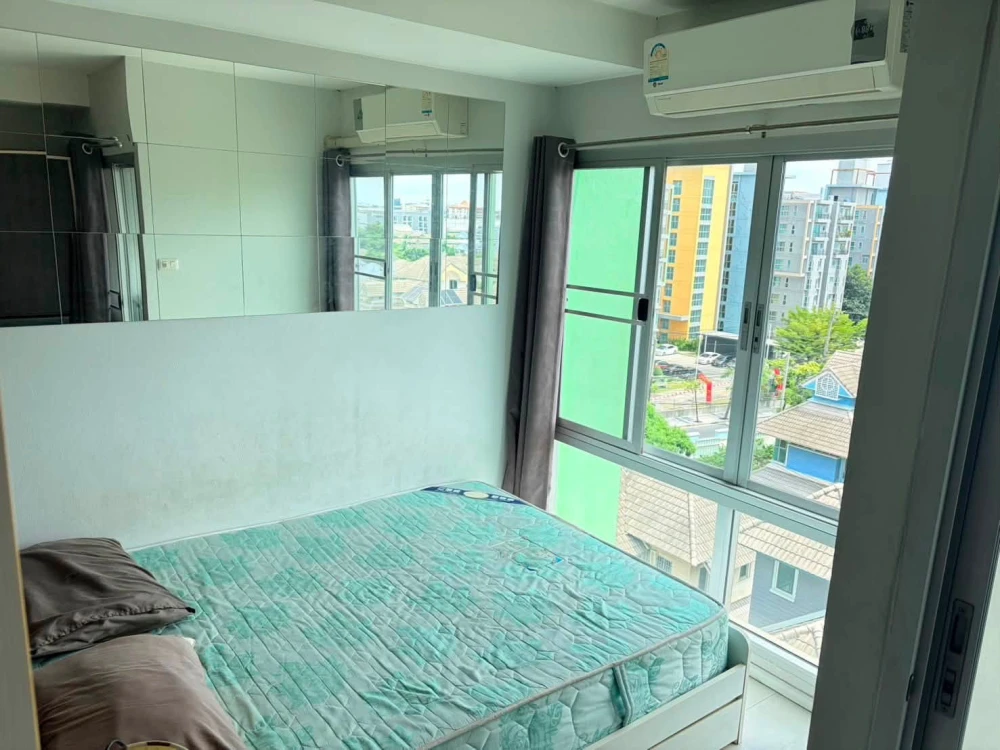 For rent: The Log 3 Sukhumvit 101/1. A lovely unit on the 7th floor, fully furnished with appliances. Such a great deal, you can't miss it!