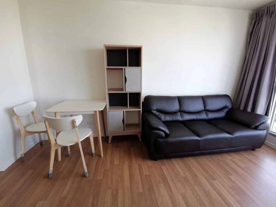 For rent: The LPN Selected Kaset-Ngamwongwan, large corner room, 35 sq m, 19th floor, book now, don't delay.
