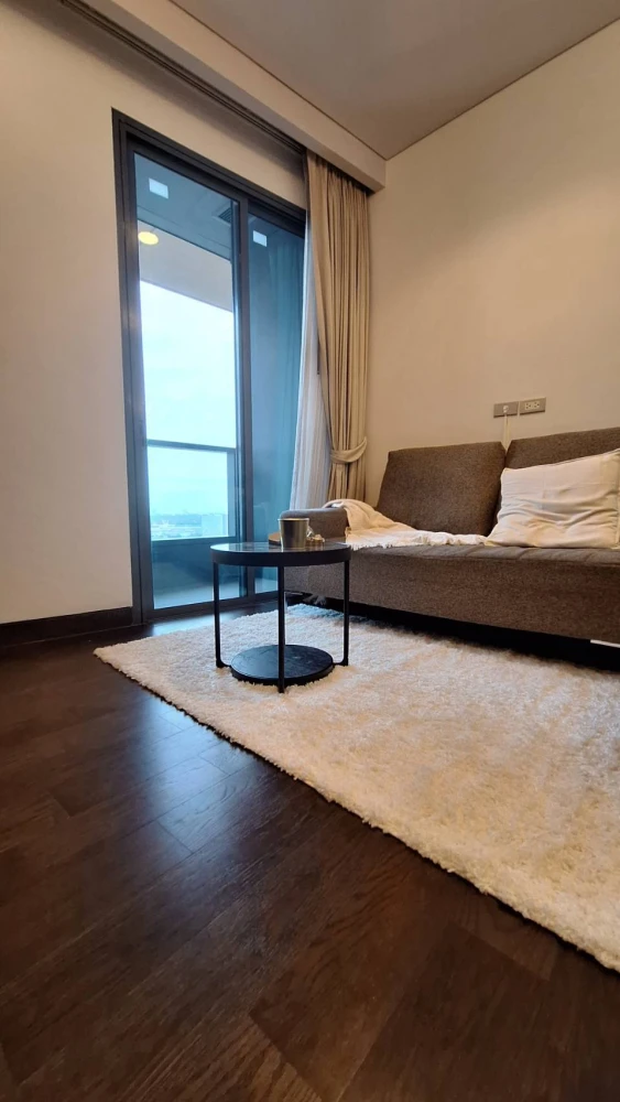 For rent The Lumpini 24, a room decorated in a luxurious style, complete with facilities, hurry and book before you miss out++