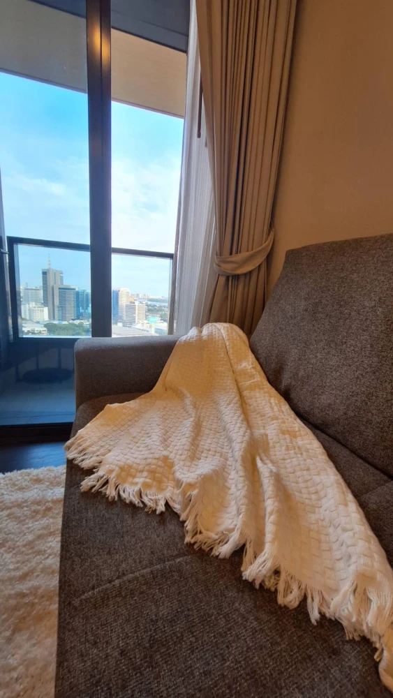 For rent The Lumpini 24, a room decorated in a luxurious style, complete with facilities, hurry and book before you miss out++