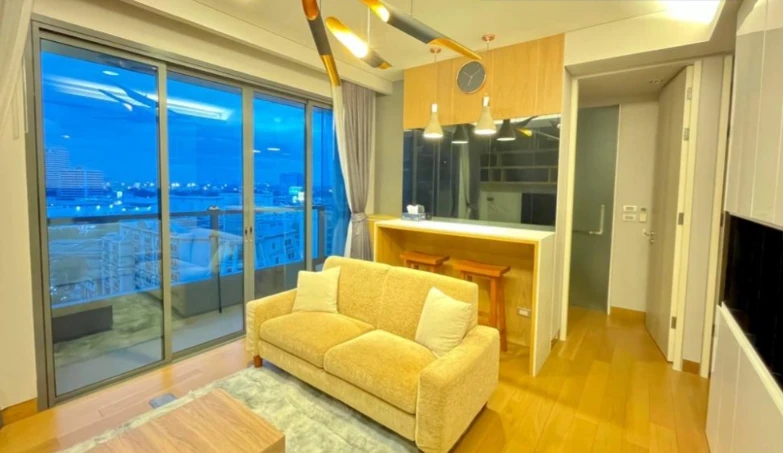 For rent: The Lumpini 24, corner room, great view, fully furnished, nice to live in. If interested, hurry and reserve now, don't delay.