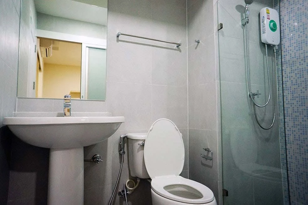 For Rent: The Maple Ratchada-Ladprao, 1 Bedroom, 1 Bathroom, 4th Floor, Fully Furnished, Unobstructed View, Not Hot. Book Now!