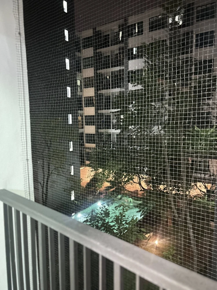 For rent: The Matrix, 4th floor unit, prime location, pool view, fully furnished. Don't miss out!