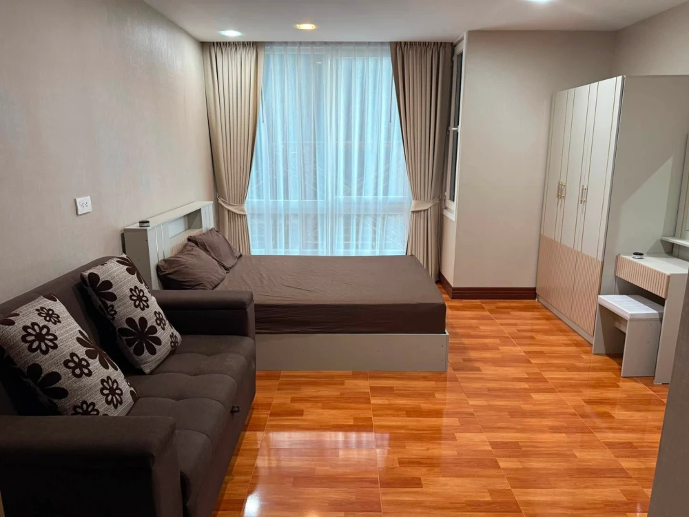 For rent: The Metropolis, 1 bedroom, 1 bathroom, fully furnished. Don't just look, book it!