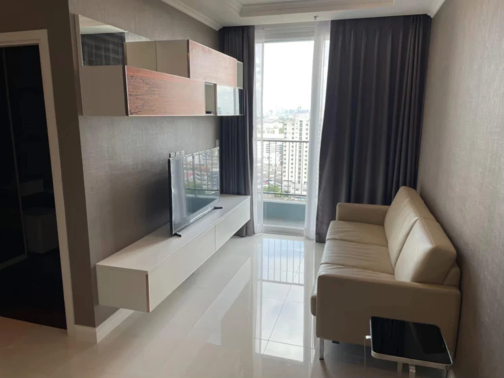 For rent: The Metropolis, 2 bedrooms, 1 bathroom, fully furnished + electrical appliances, high floor, city view, open, move in now