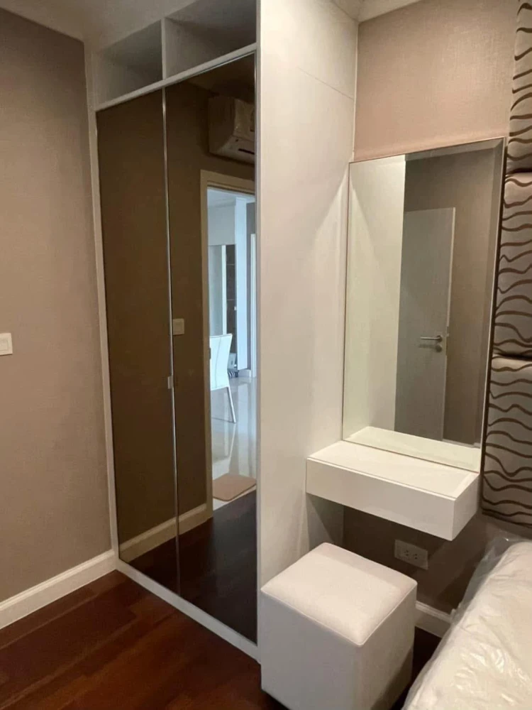 For rent: The Metropolis, 2 bedrooms, 1 bathroom, fully furnished + electrical appliances, high floor, city view, open, move in now