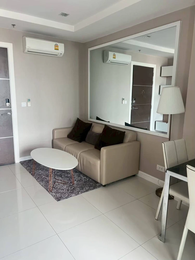 For rent: The Metropolis Samrong. Fully furnished and equipped with appliances. Great price! Book now, don't miss out!