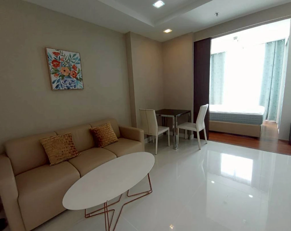 For rent: The Metropolis, 18th floor, fully furnished. Book now, don't wait!