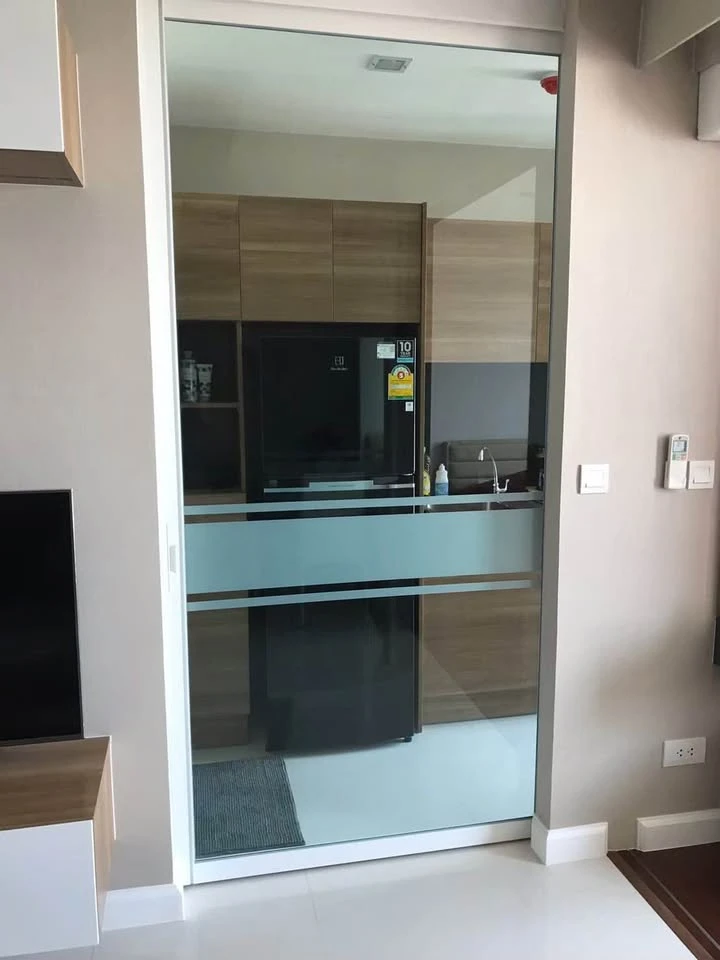 For rent: The Metropolis, north-facing unit, great location, beautiful unblocked view, fully furnished. Don't miss out!