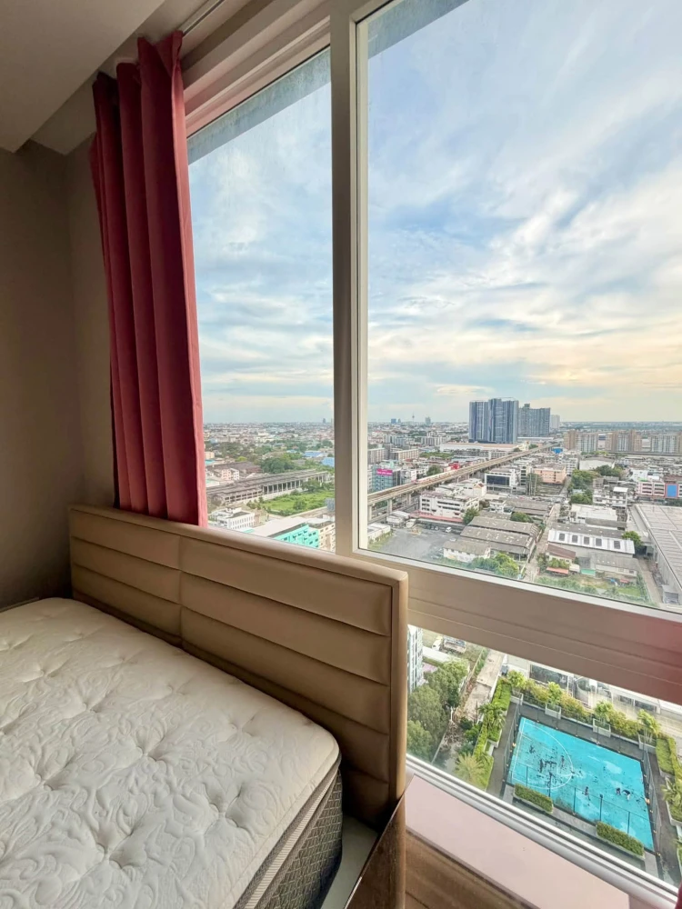 For rent: The Metropolis, a lovely room with complete furniture and appliances. Don't miss out!