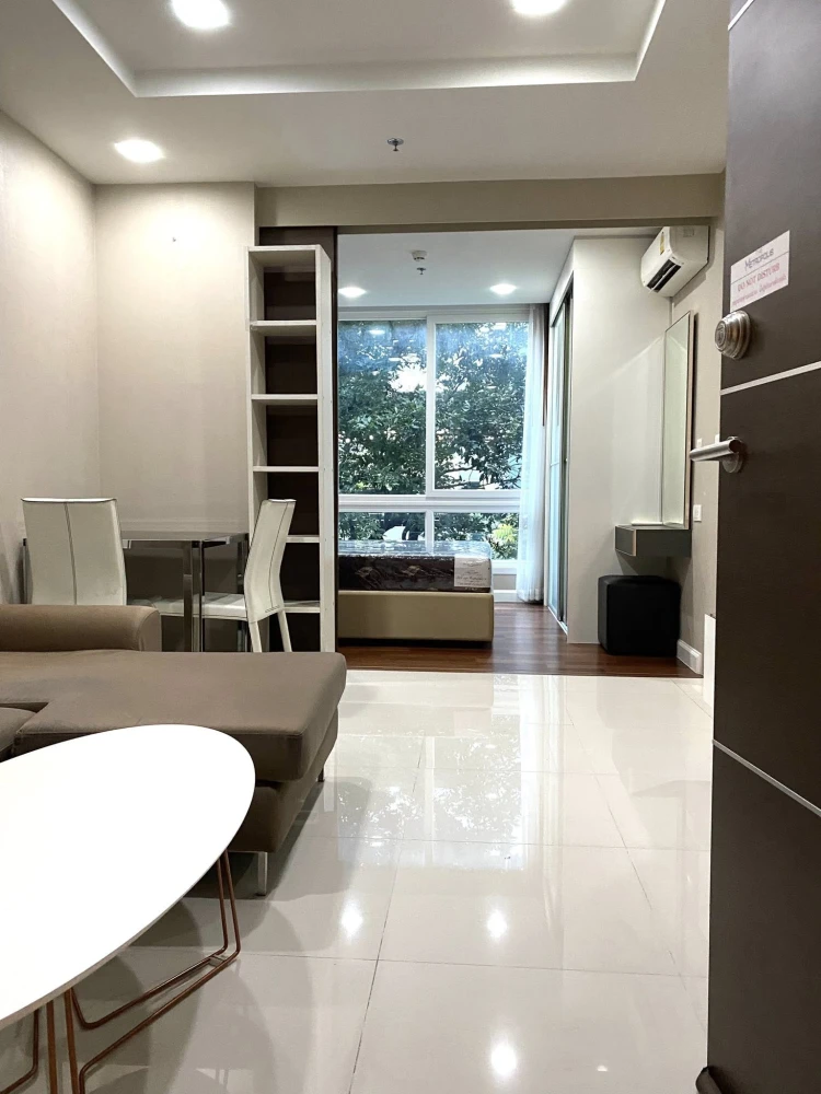 The Metropolis for rent, ready to move in, complete with amenities, book now.