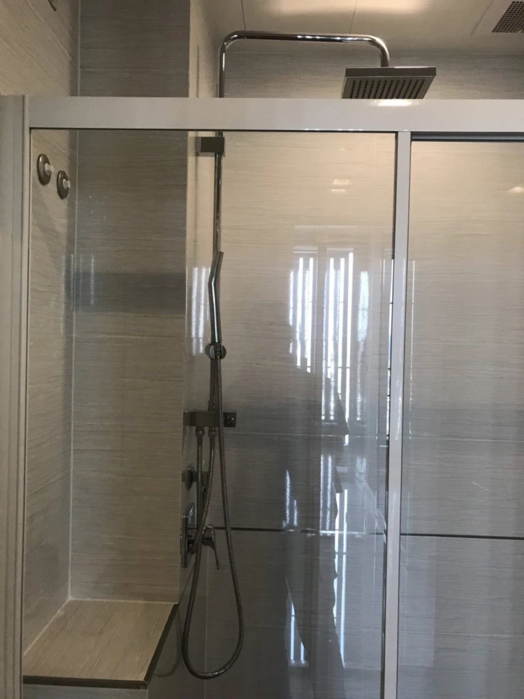 For rent: The Metropolis, a room decorated in a minimalist theme, nice to live in, good location, complete set of furniture. Can you not reserve it?