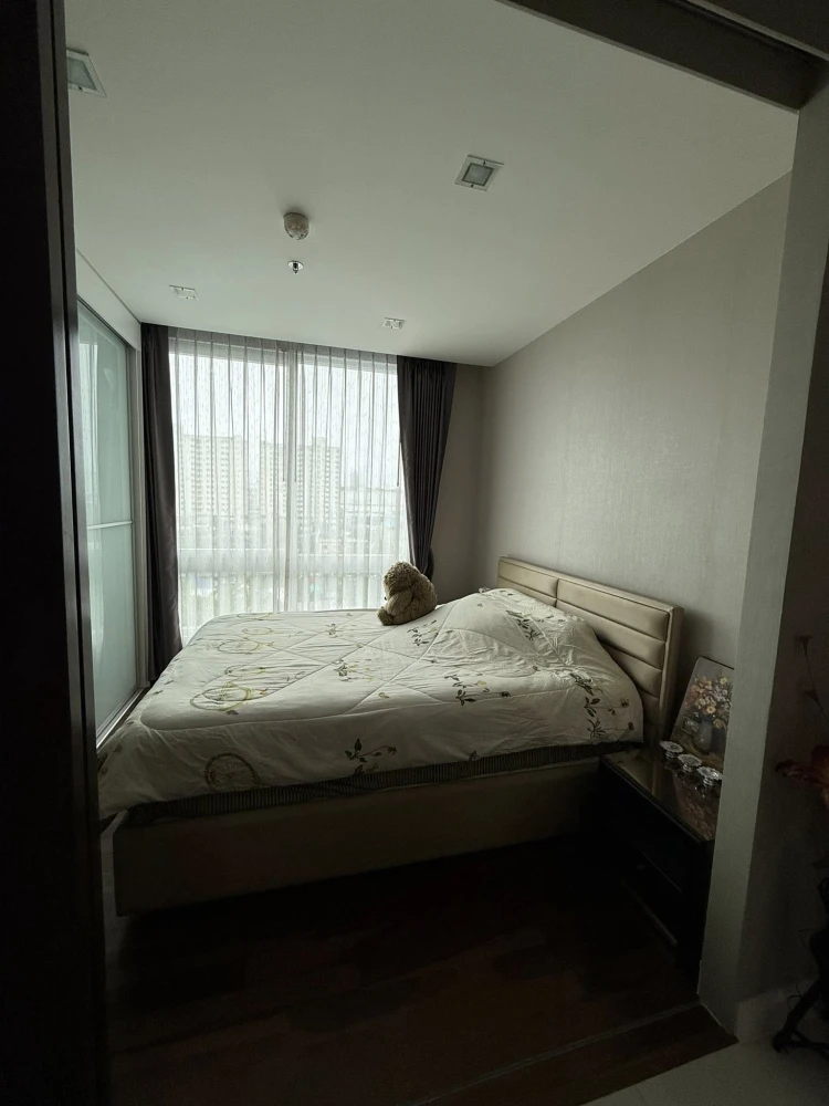 For rent: The Metropolis, a room decorated in a minimalist theme, nice to live in, good location, complete set of furniture. Can you not reserve it?