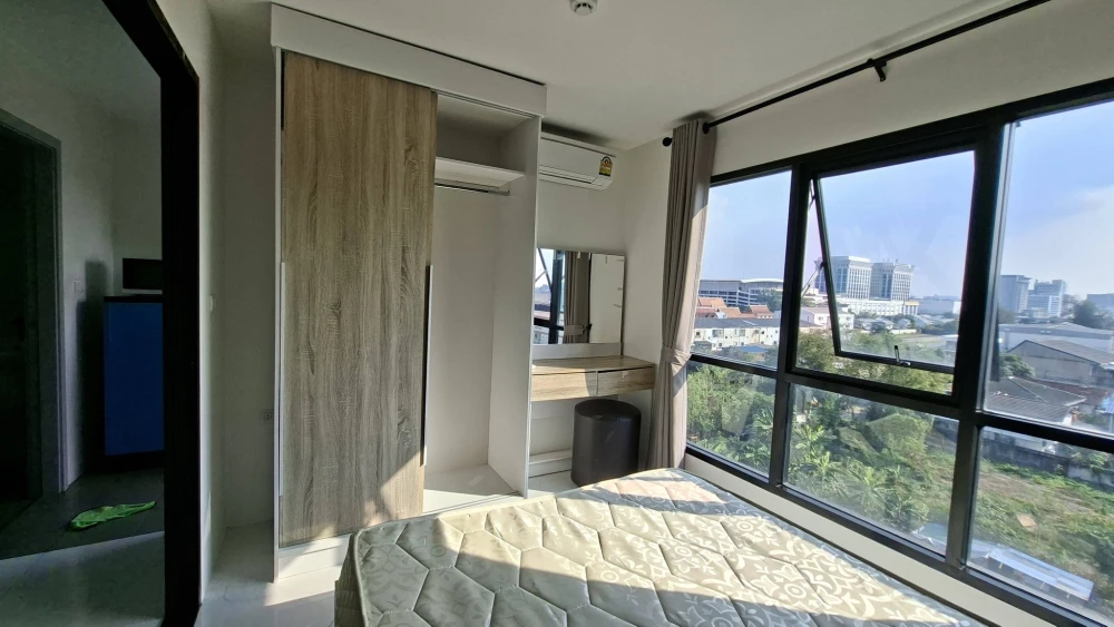 For rent: The Midtown Chaengwattana. Nice room, fully furnished, affordable price. Book now, don't miss out! +++