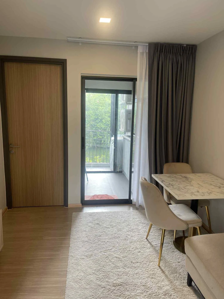 For rent: The Moment Ratchada 19, 1 bedroom, 1 bathroom, fully furnished. If you're looking for a great deal, hurry and reserve now!