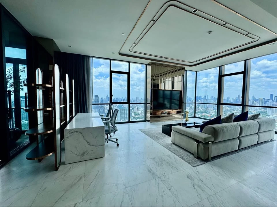 For rent: The Monument - Thonglor, spacious room, comfortable living, elegantly decorated, high floor, fully furnished, hurry and reserve now before i