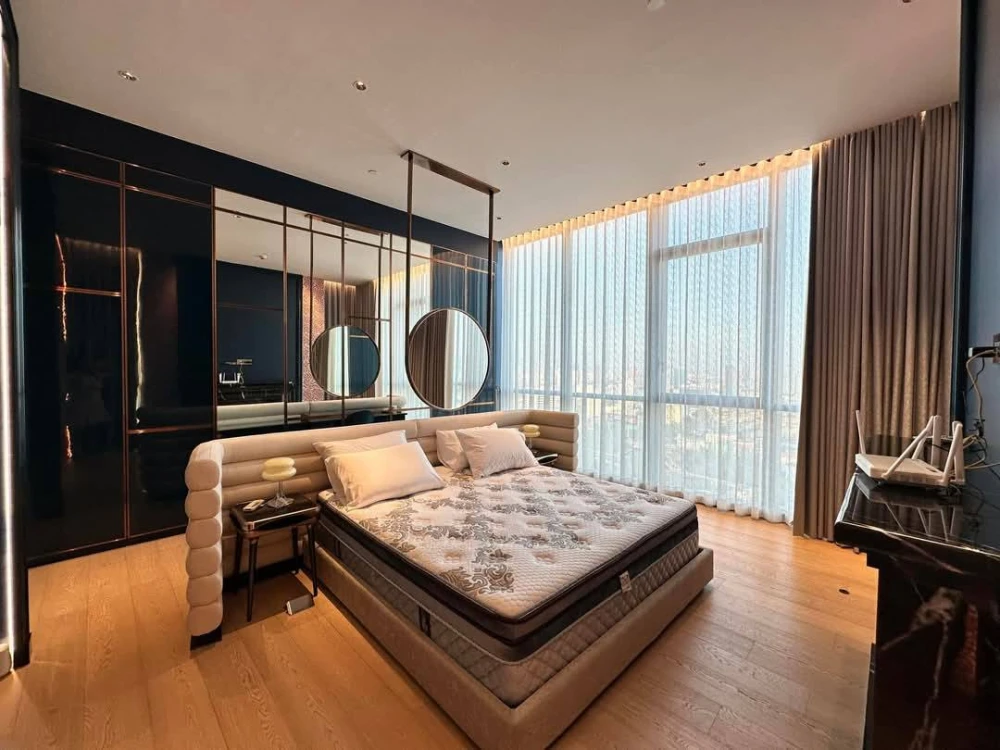 Luxury condo for rent at The Monument Thonglo. Corner unit with private elevator and excellent interior design. Don't miss out!