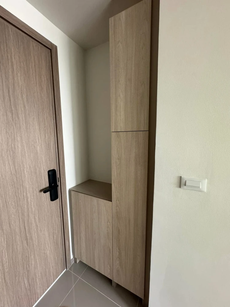 For rent: The Muve Bangkhae, a lovely room with complete furniture and appliances. Just bring your bags and move in!