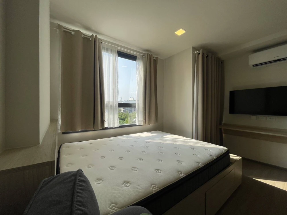 For rent: The MUVE Bangna, 4th floor, fully furnished, nice to live in. Hurry and reserve now before it's gone. Hurry!
