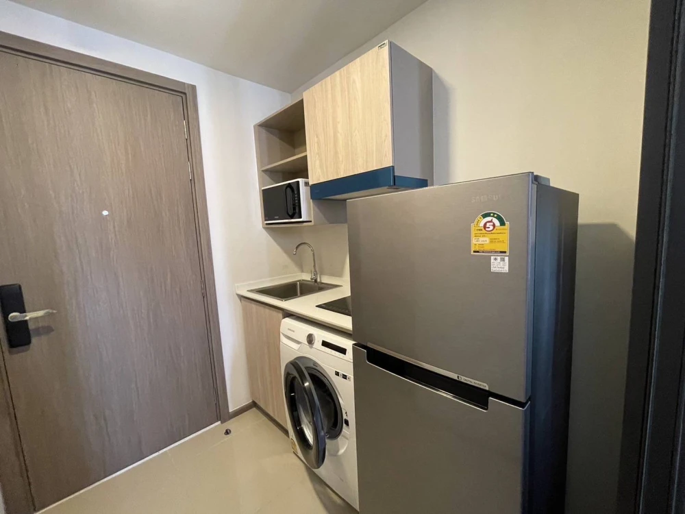 For rent: The MUVE Bangna, 4th floor, fully furnished, nice to live in. Hurry and reserve now before it's gone. Hurry!
