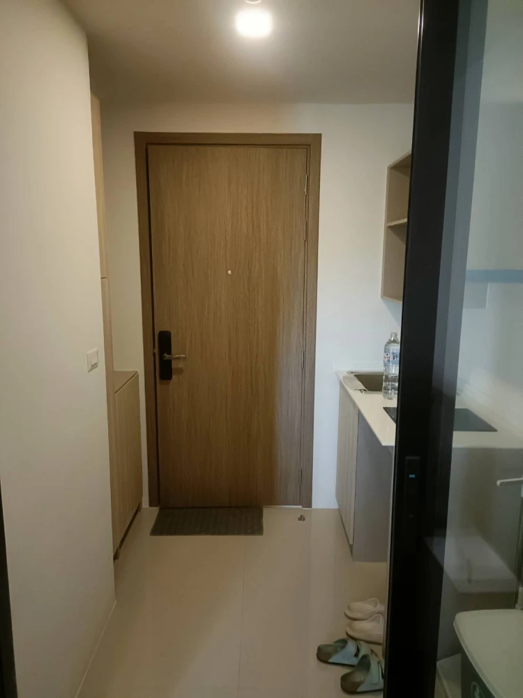 For rent: The Muve Kaset, 1 bedroom, 1 bathroom. Great location, convenient transportation, fully furnished. Book now!