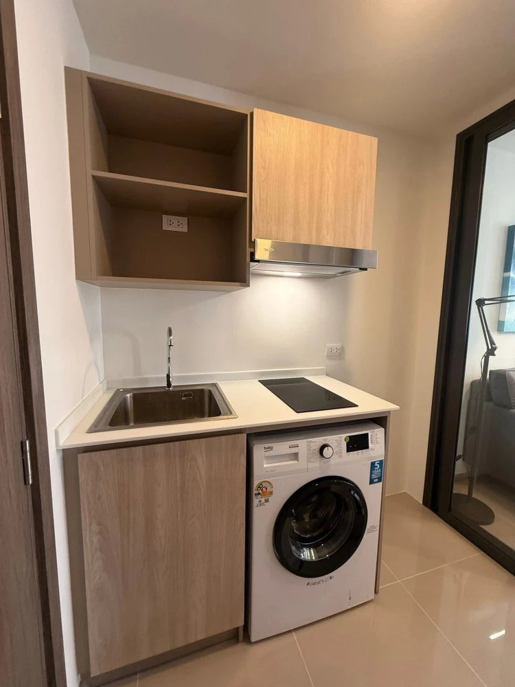 For rent: The Muve Pradipat, 1 bedroom, 1 bathroom, decorated in a cool theme, good location, fully furnished, reserve now!