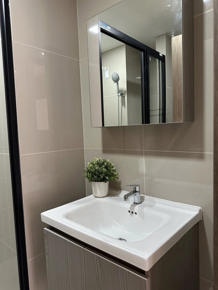 For rent: The Muve Pradipat, 7th floor, great view, fully furnished, ready to move in. Book now!