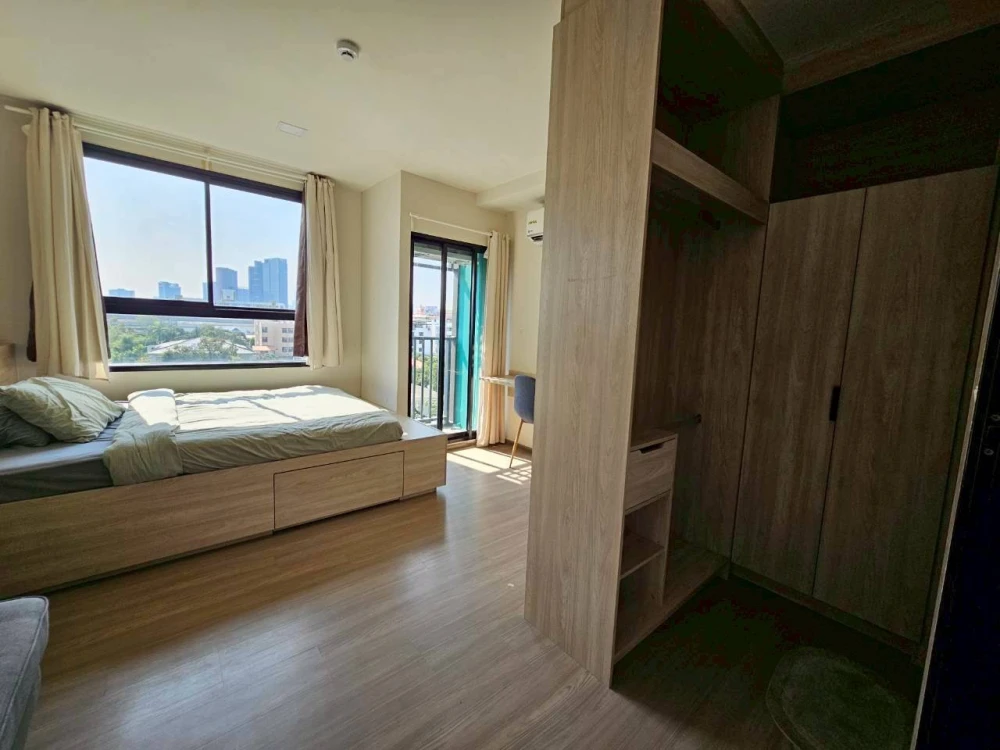 For rent: The Muve Ram 22, corner unit, quiet area, 5th floor, great location, unobstructed view. Don't miss out!