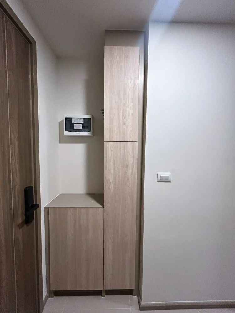 For rent: The Muve Sukhumvit 107, 2 bedrooms, 2 bathrooms, spacious living area, fully furnished, convenient location. Book now!