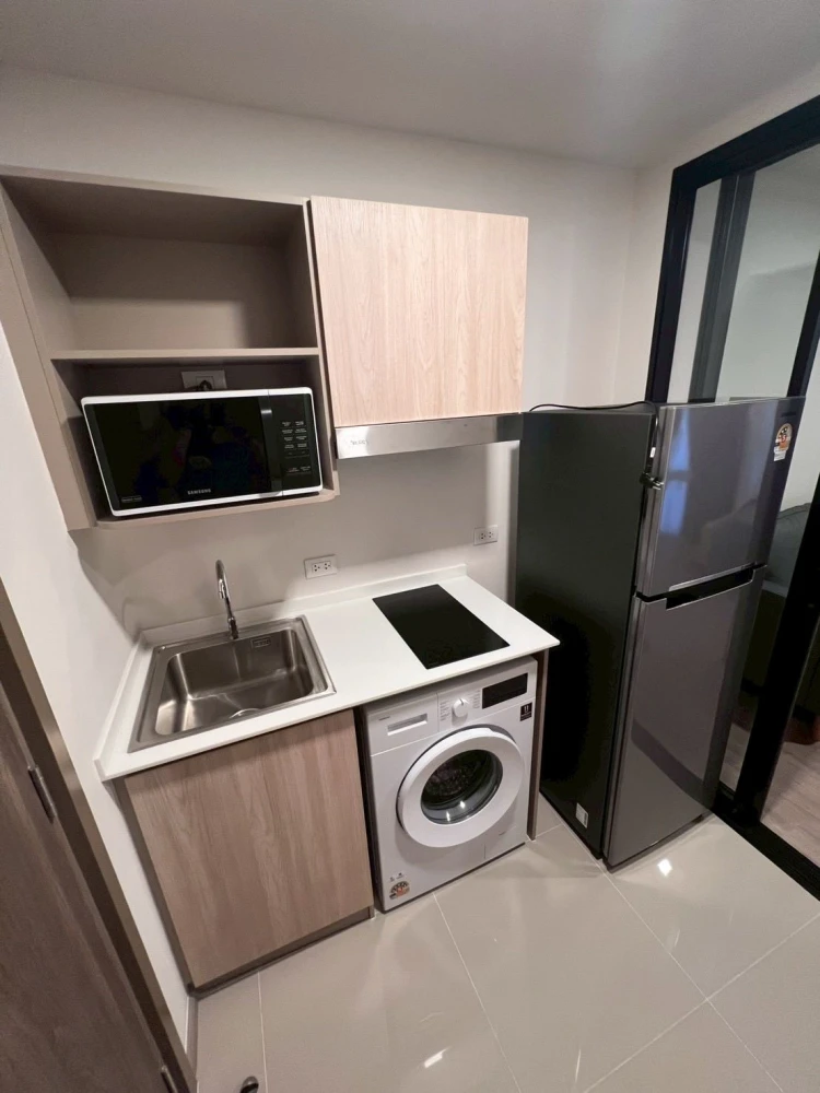 For rent: The Muve Sukhumvit 107, a nice room, fully furnished, appliances included, reasonable price. Come reserve now before you miss your chance.