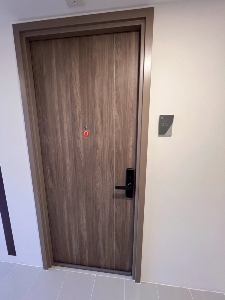 For rent: The Muve Sukhumvit 107, a nice room, fully furnished, appliances included, reasonable price. Come reserve now before you miss your chance.