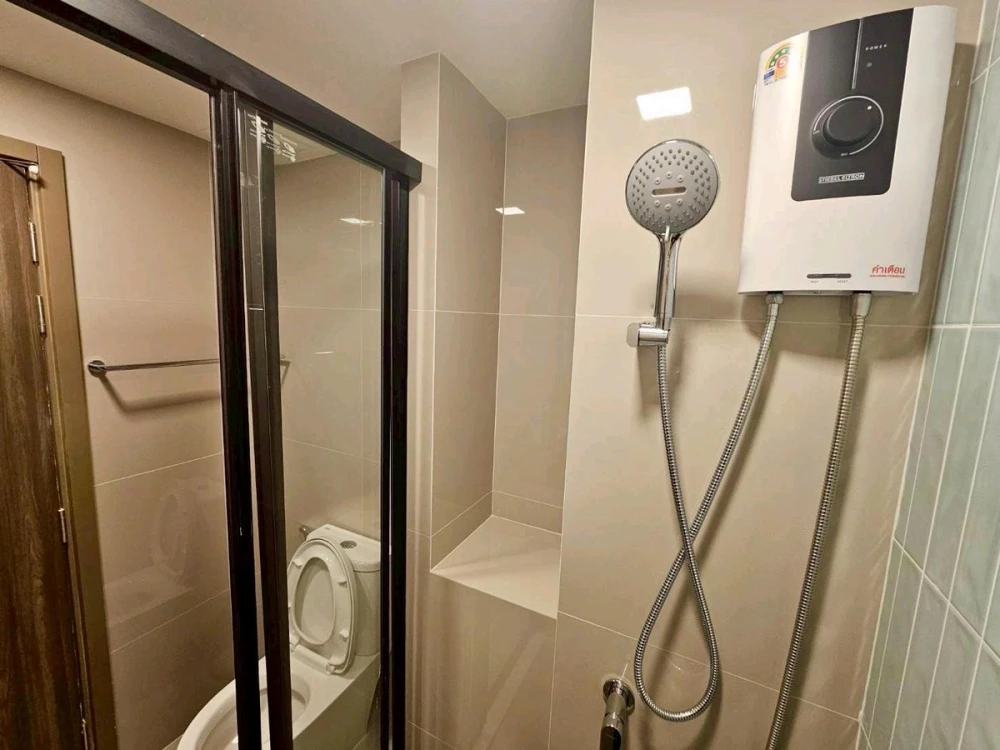 For rent: THE MUVE Sukhumvit 107. Nice, fully furnished unit. Book now! Limited time offer!