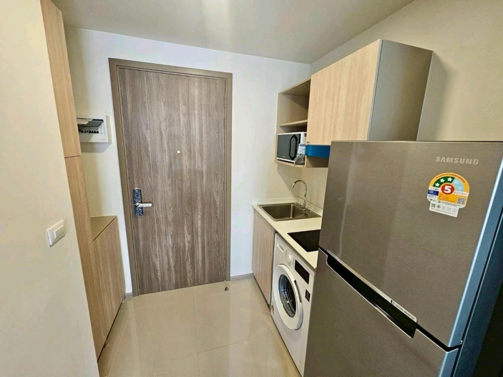 For rent: THE MUVE Sukhumvit 107. Nice, fully furnished unit. Book now! Limited time offer!