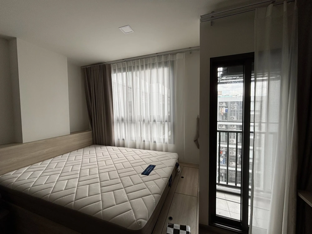For rent: The MUVE Pradipat, 8th floor, 23 sq m, fully furnished. Just bring your belongings and move in.