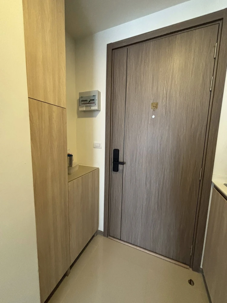 For rent: The MUVE Pradipat, 8th floor, 23 sq m, fully furnished. Just bring your belongings and move in.