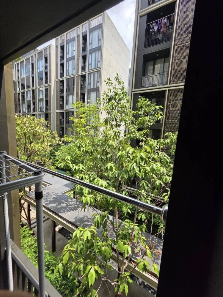 For rent: The Nest Chula Samyan, 1 bedroom, 1 bathroom, in a prime location with complete amenities. Book now!