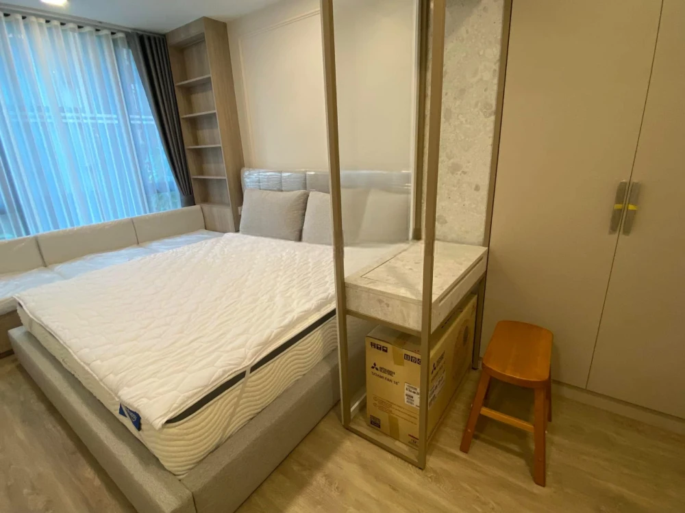 For rent: The Nest Chula Samyan, 4th floor, beautifully decorated with quality furniture, garden view + swimming pool. With a good deal like this, wha